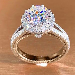 - Moissante & White Gold Vermiel Ring Size 9  1/2